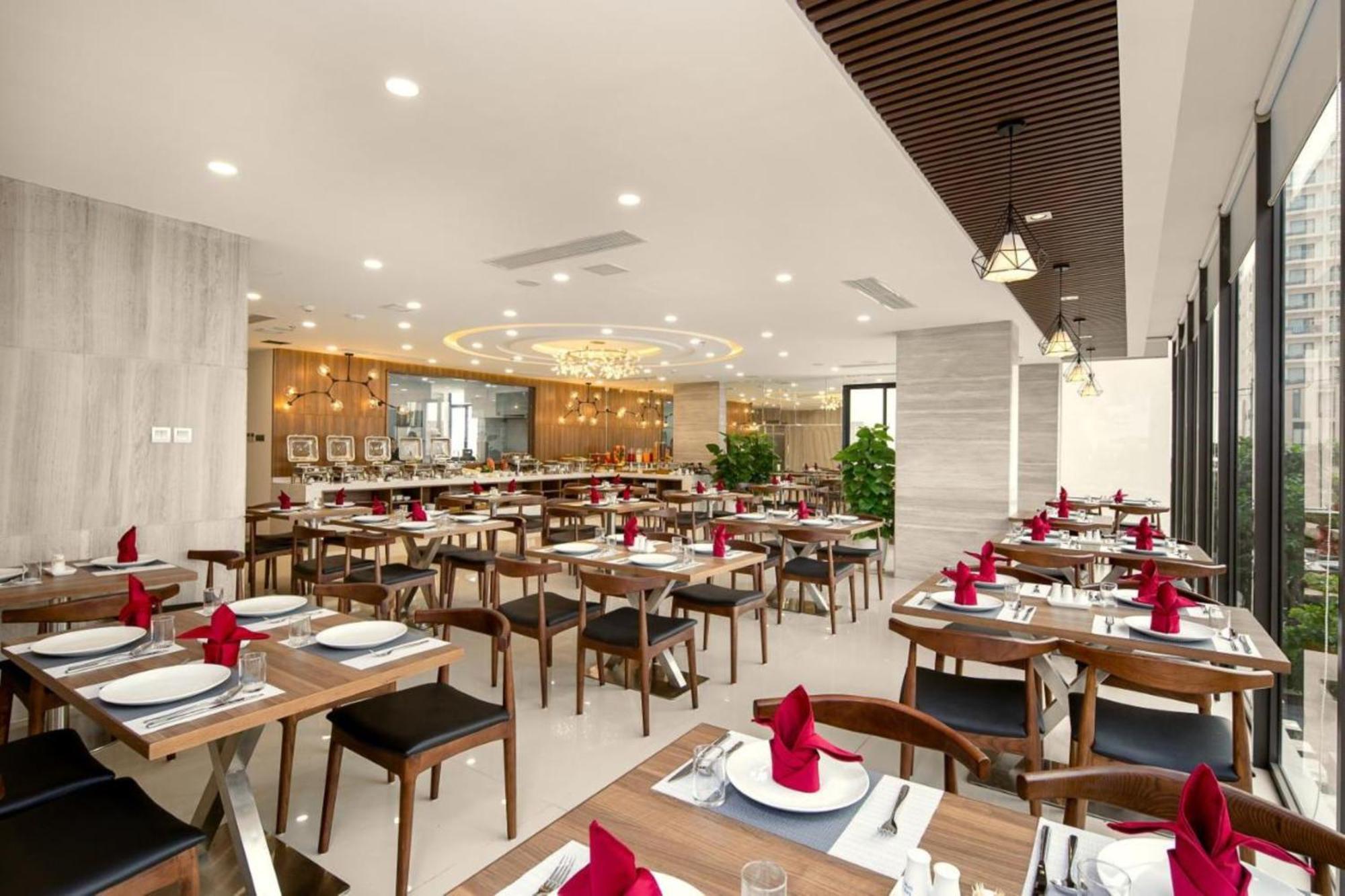 Amunra Ocean Hotel Da Nang Bagian luar foto
